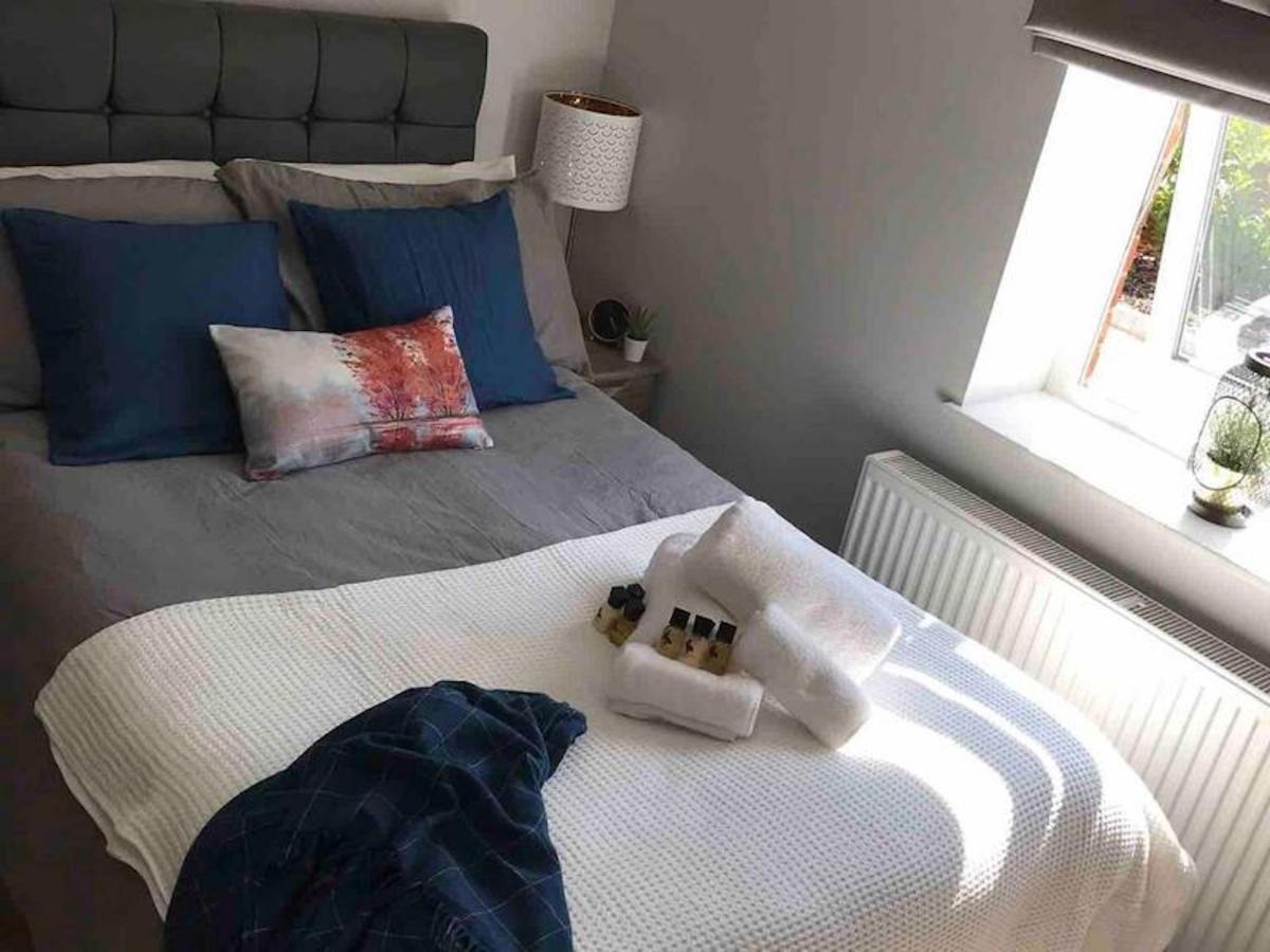 Serviced Appartment 1 Helena Рединг Екстериор снимка