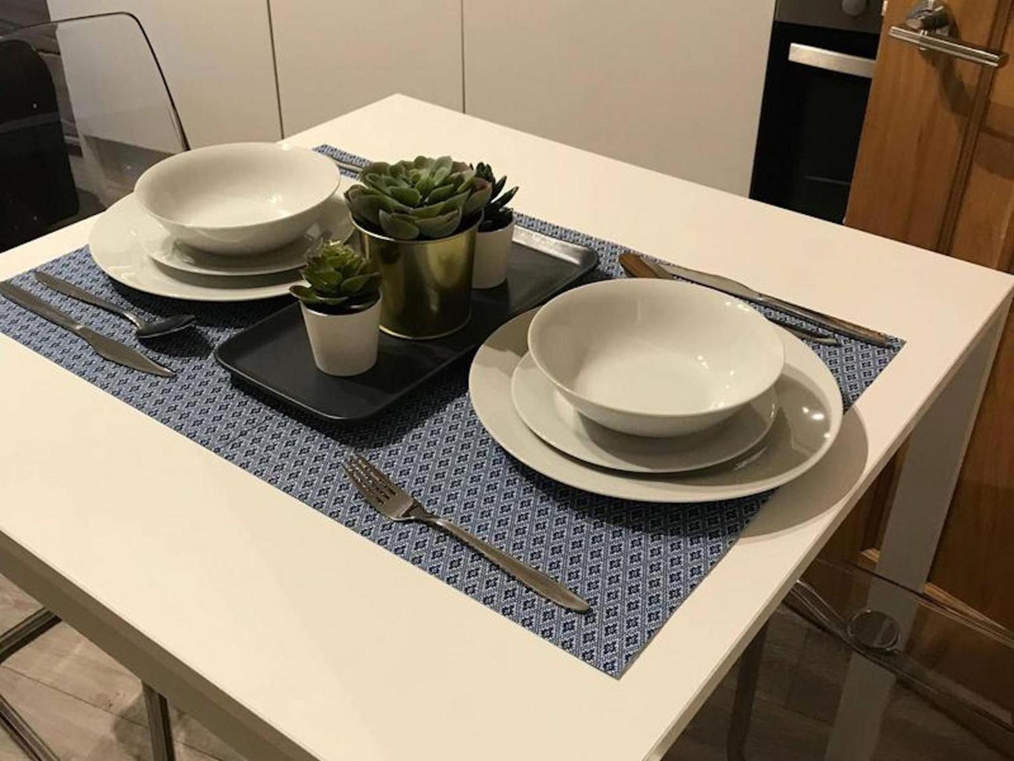 Serviced Appartment 1 Helena Рединг Екстериор снимка
